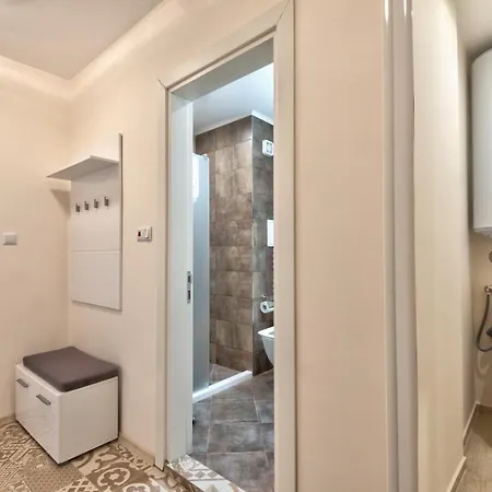 Business Zia 2- In Lazur Apartment Burgas City